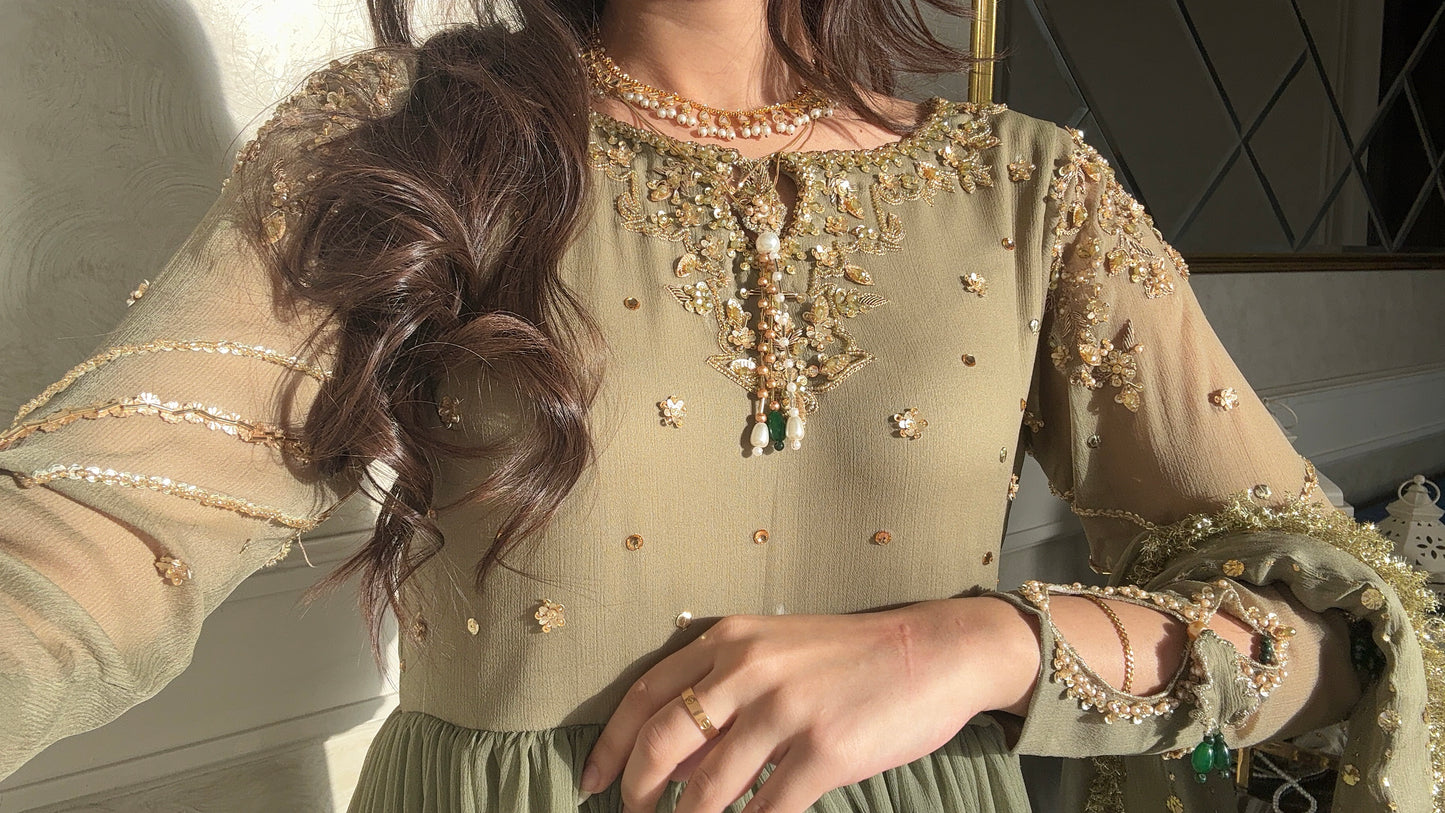 Minaal olive 🕊️ PRE ORDER