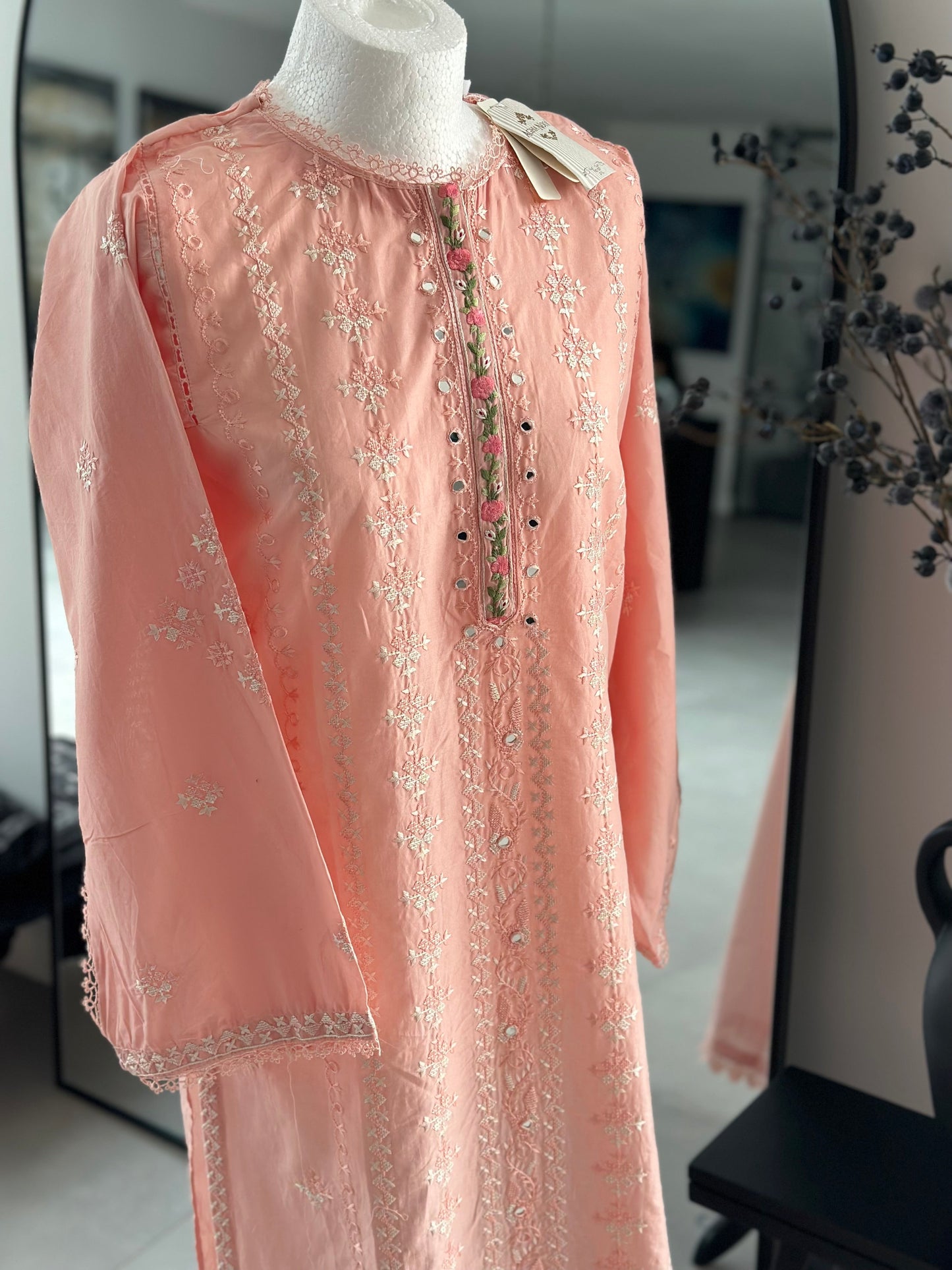 Agha noor kurta 🕊️