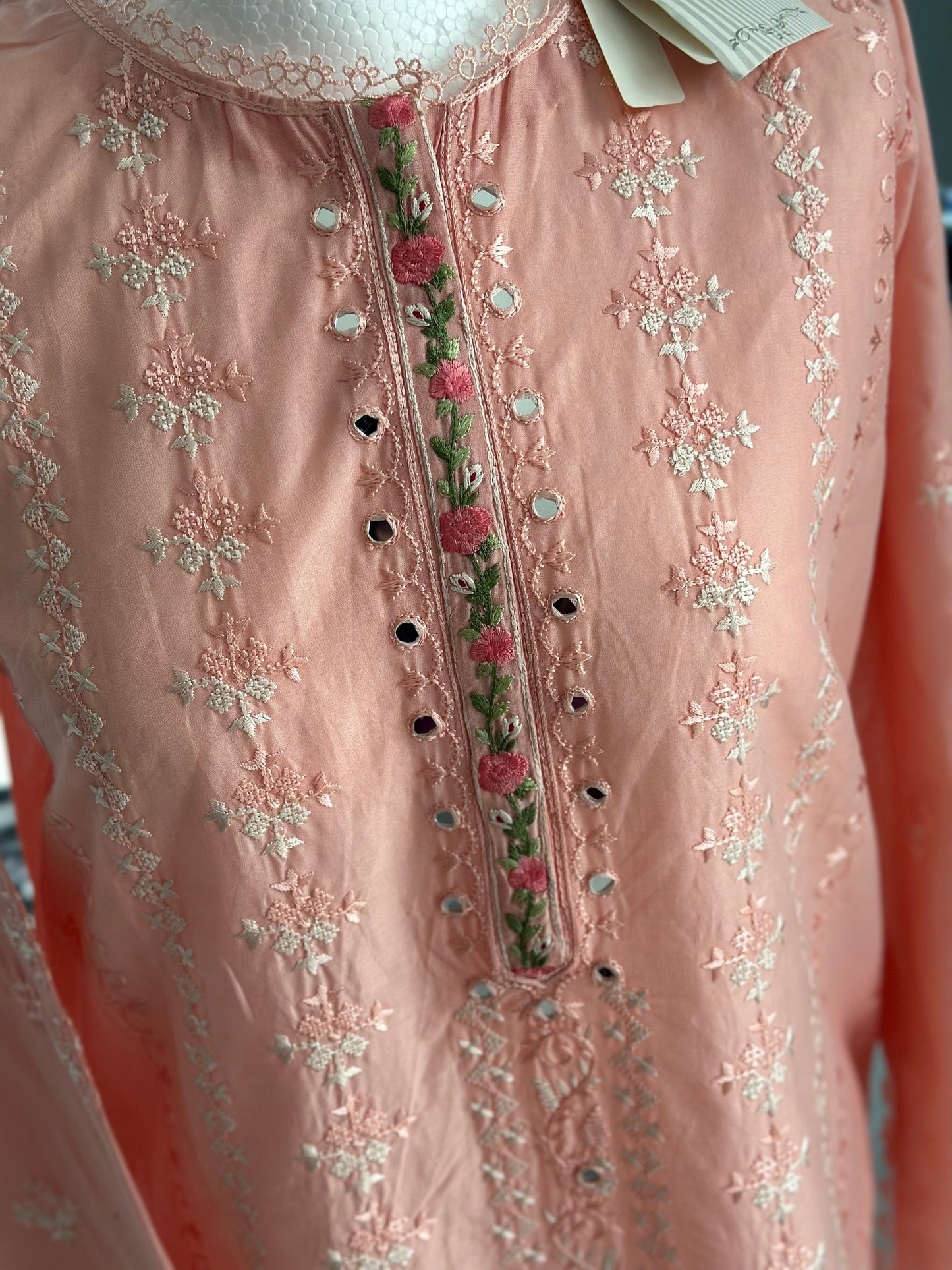 Agha noor kurta 🕊️
