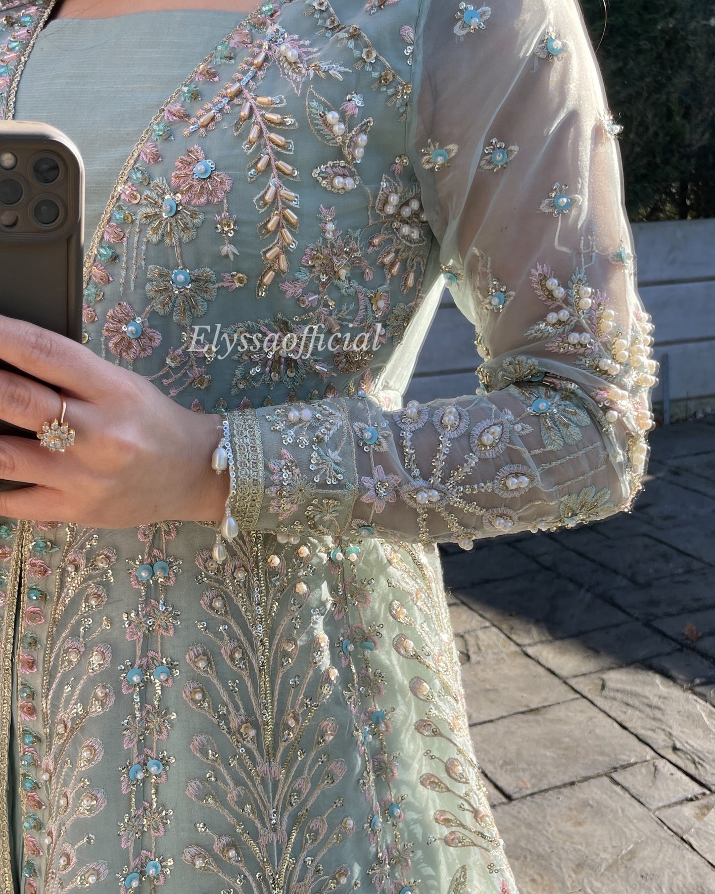 Iyarah 🕊️ PRE ORDER