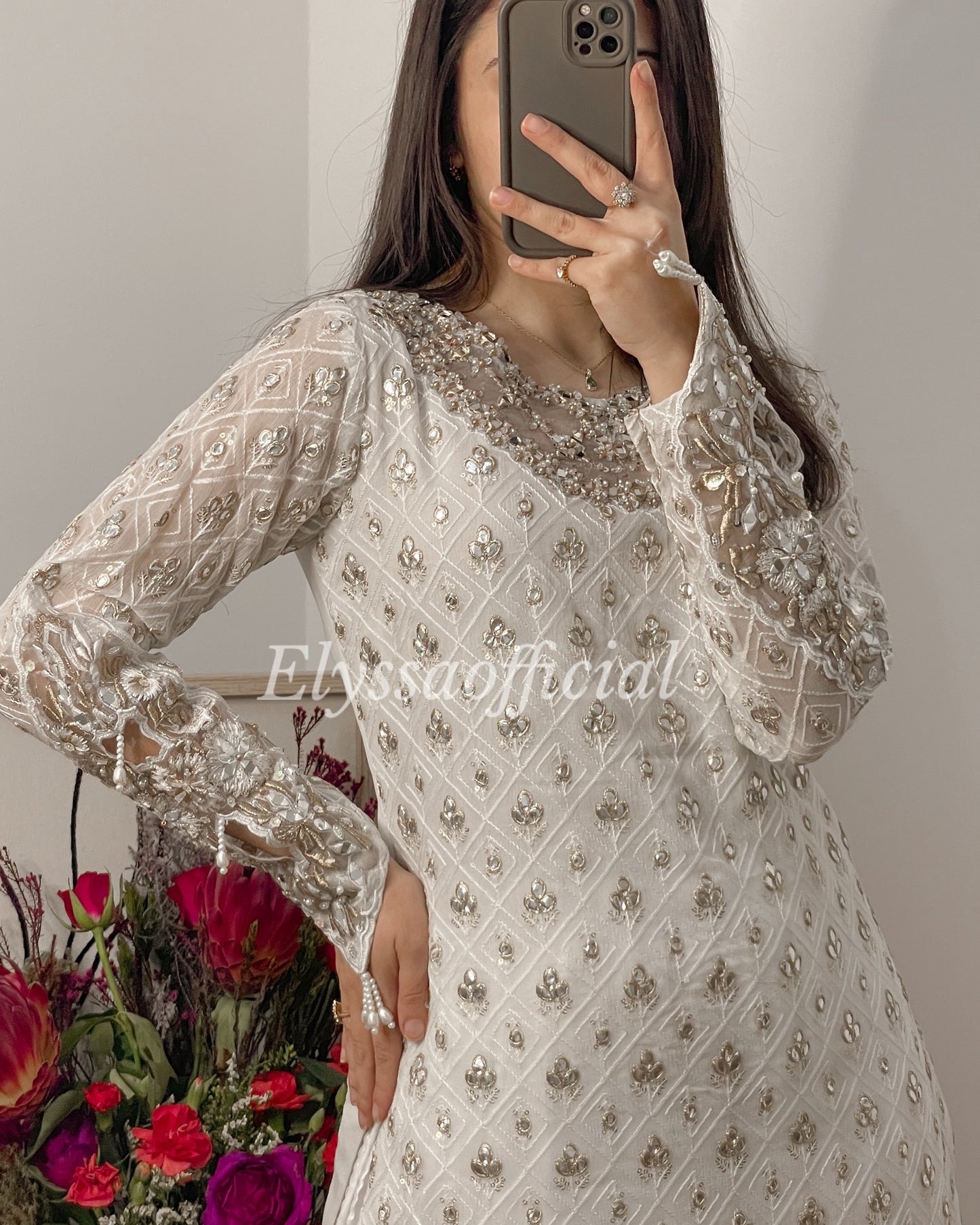 Maahim white 🕊️ PRE ORDER