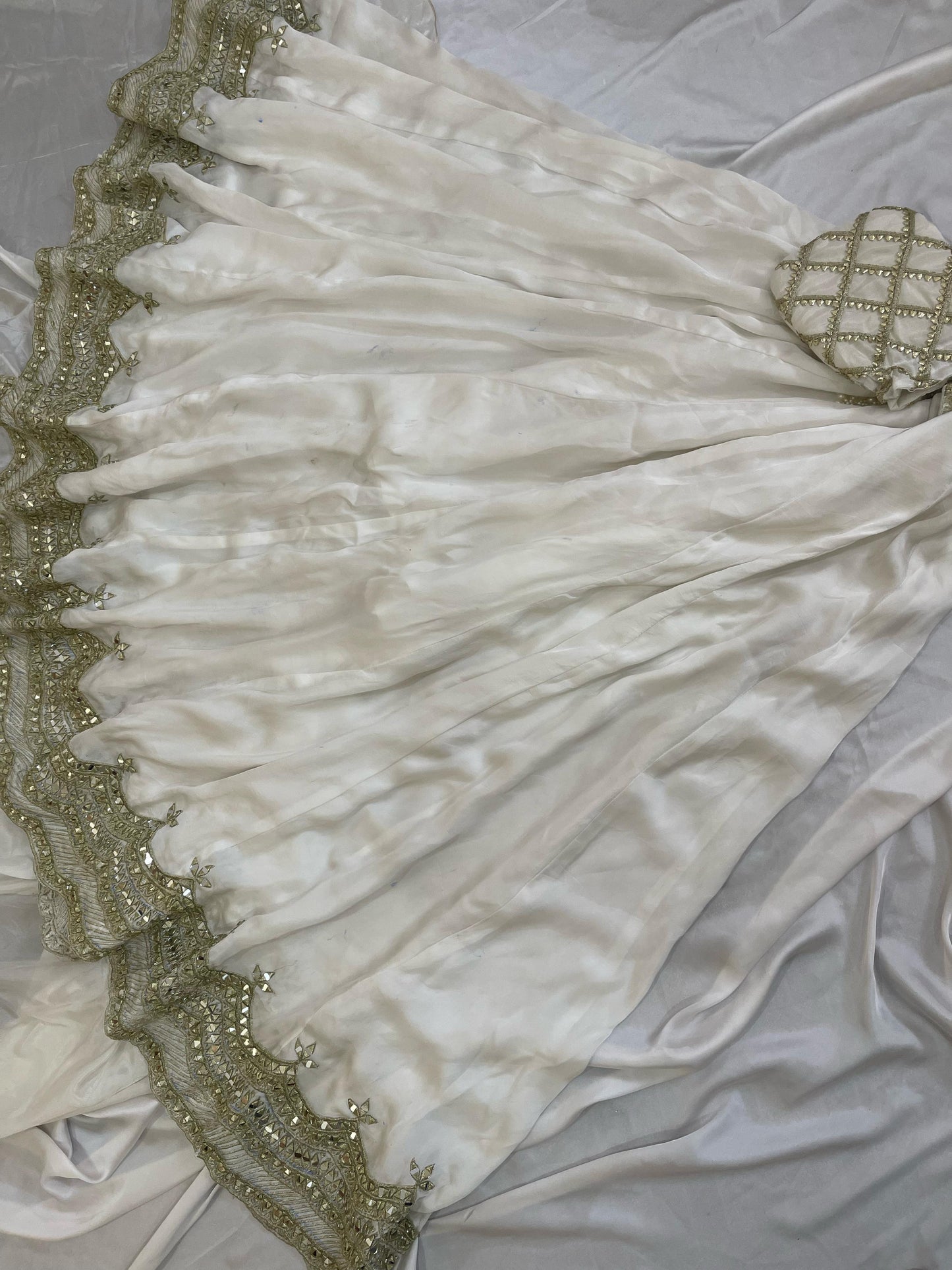 Heer white 🕊️ READY TO DISPATCH
