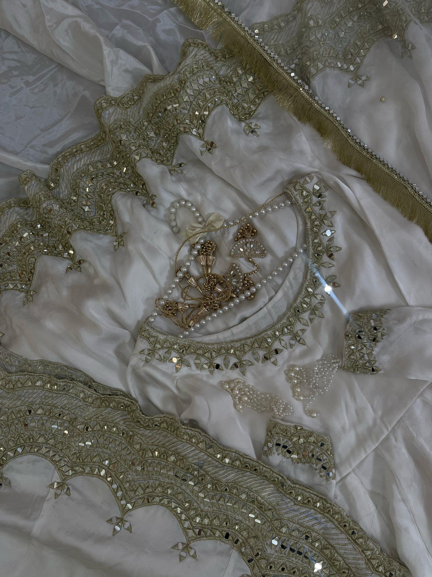 Heer white 🕊️ READY TO DISPATCH