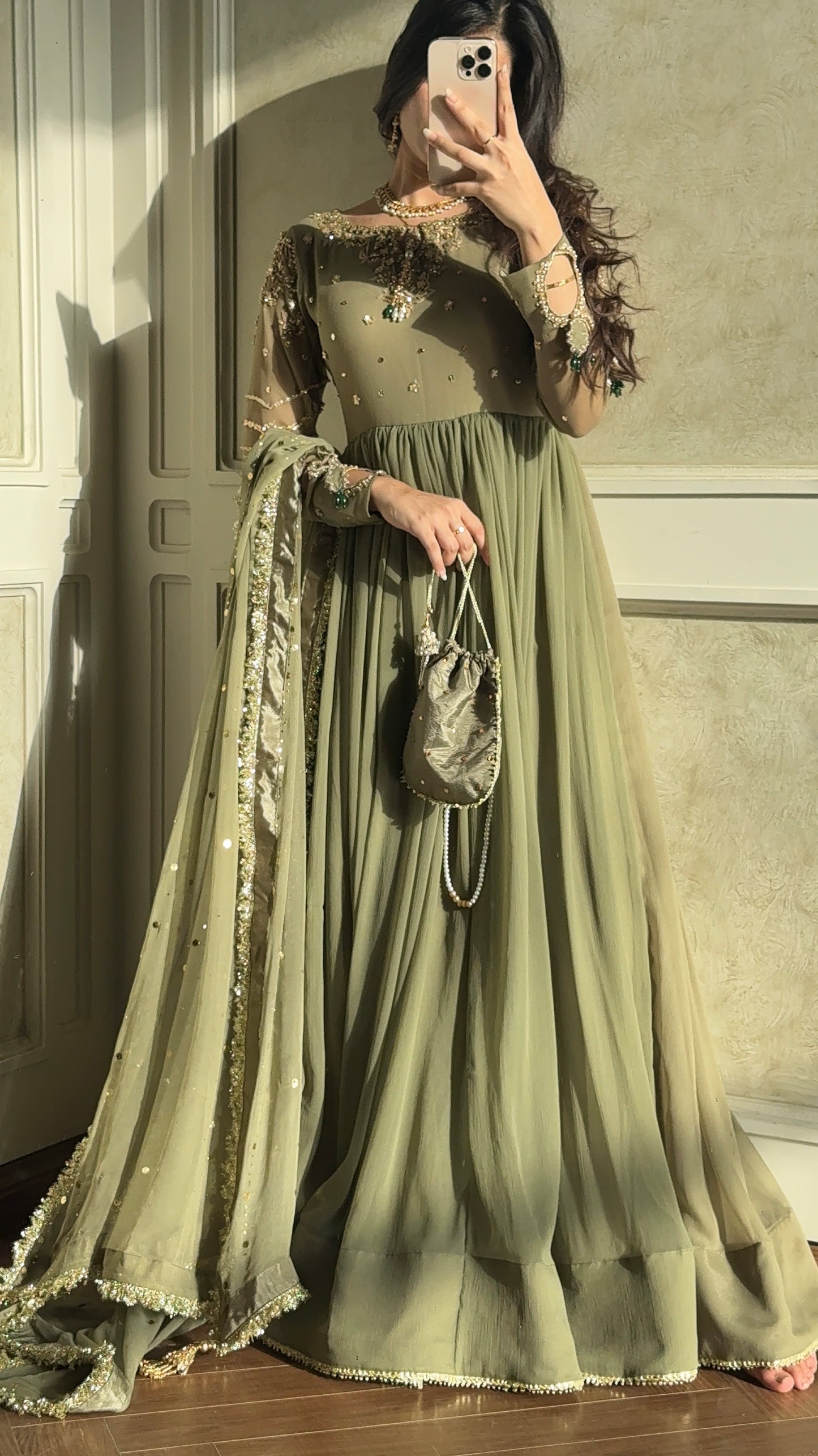 Minaal olive 🕊️ PRE ORDER