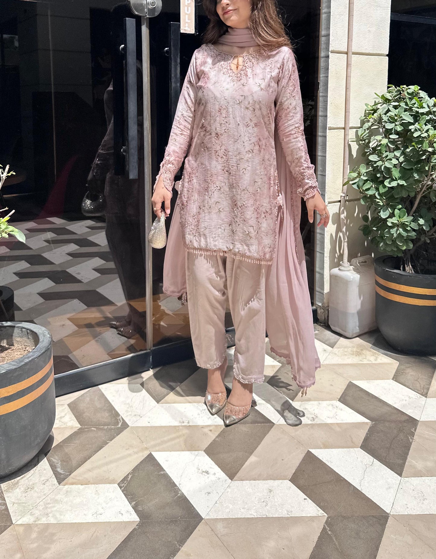 Meerab pink 🕊️ PRE ORDER 6 WEEKS DELIVERY
