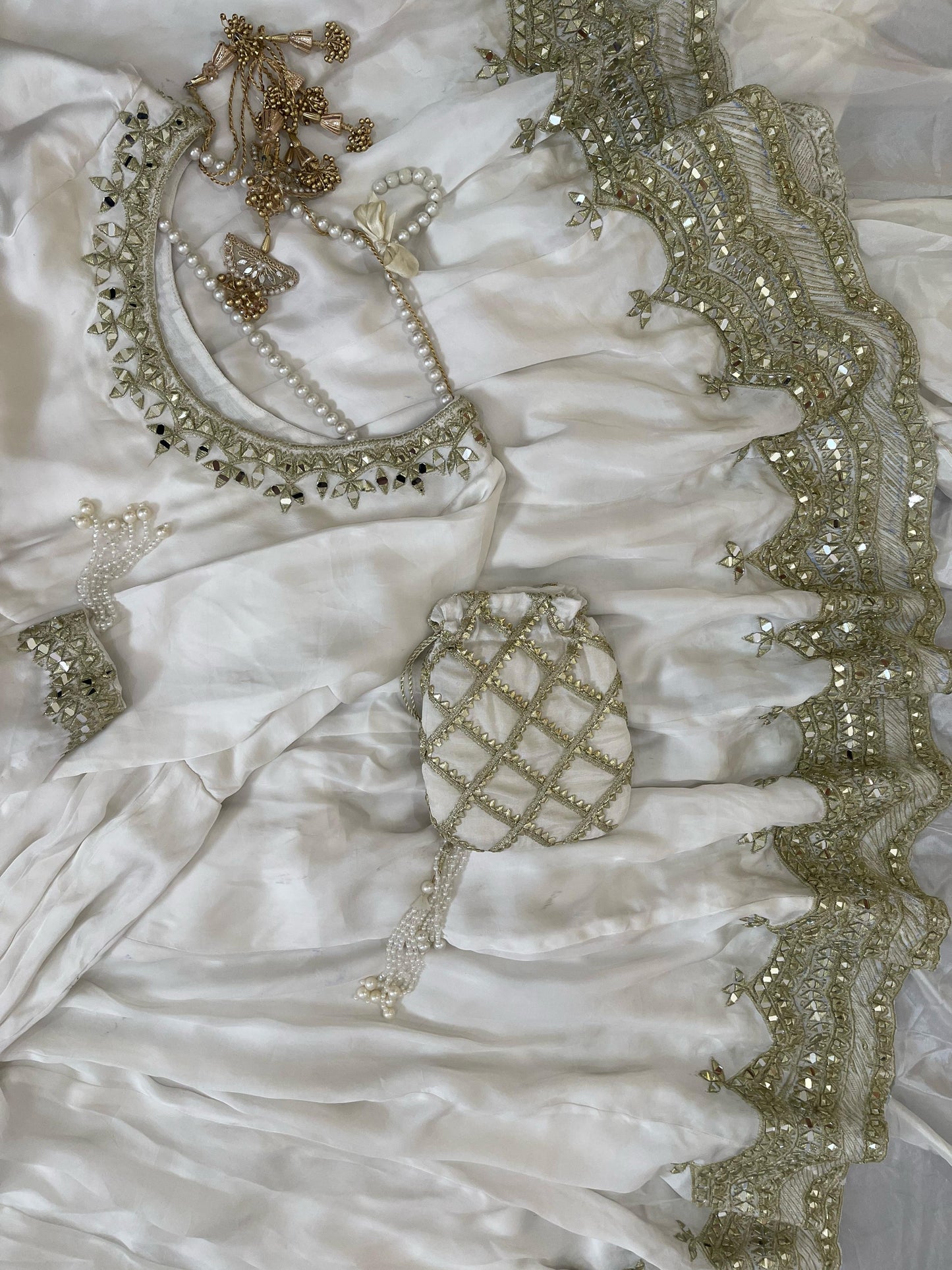 Heer white 🕊️ READY TO DISPATCH