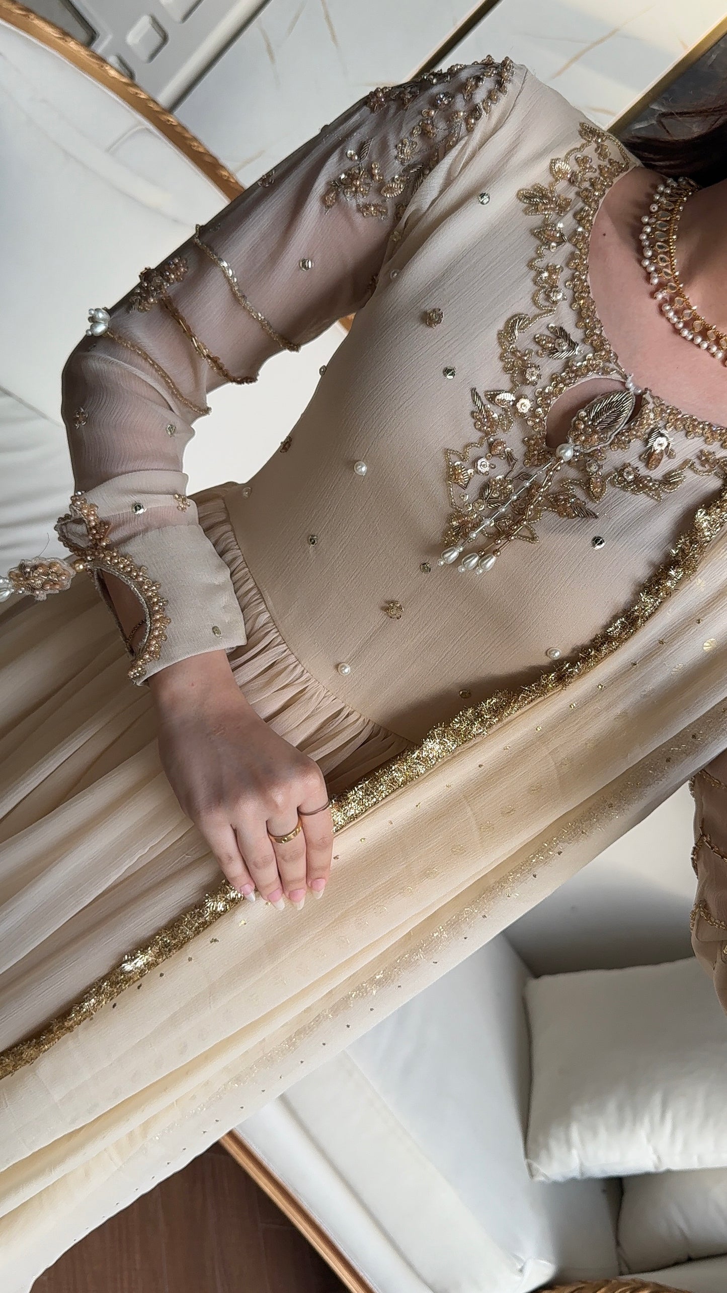 Minaal gold 🕊️ PRE ORDER