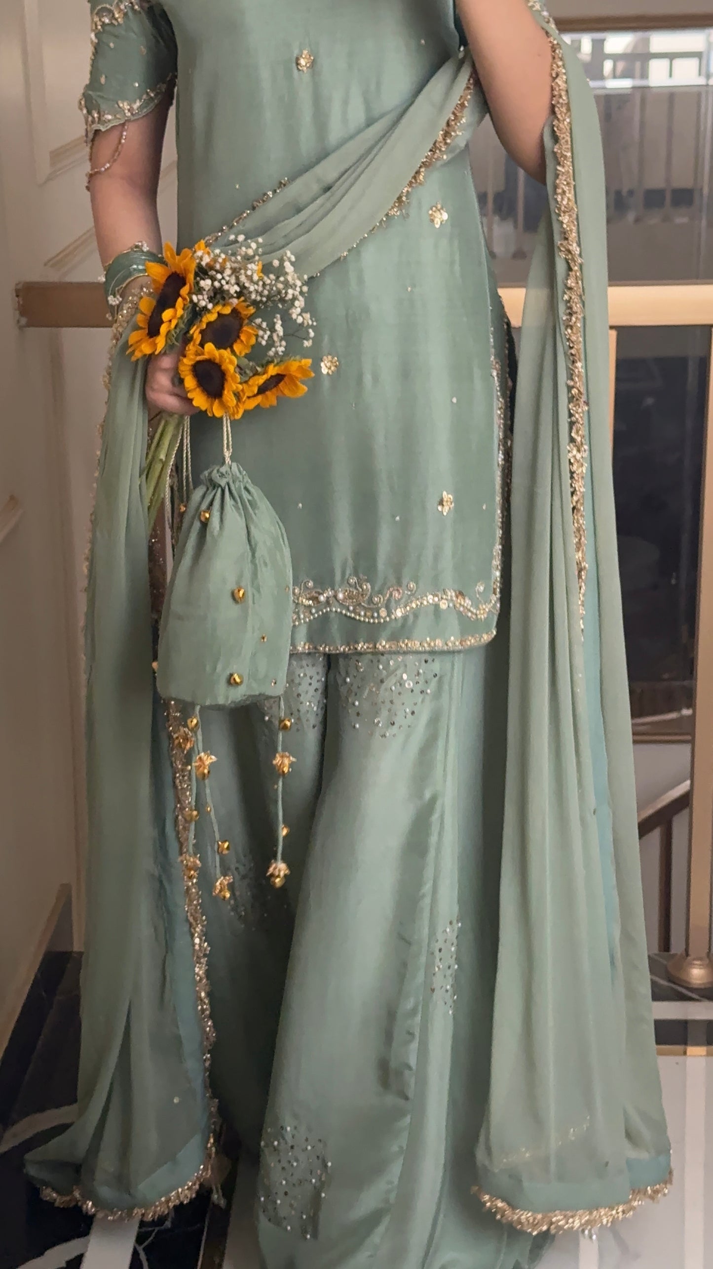 Mehnaz half sleeves 🕊️ READY TO DISPATCH