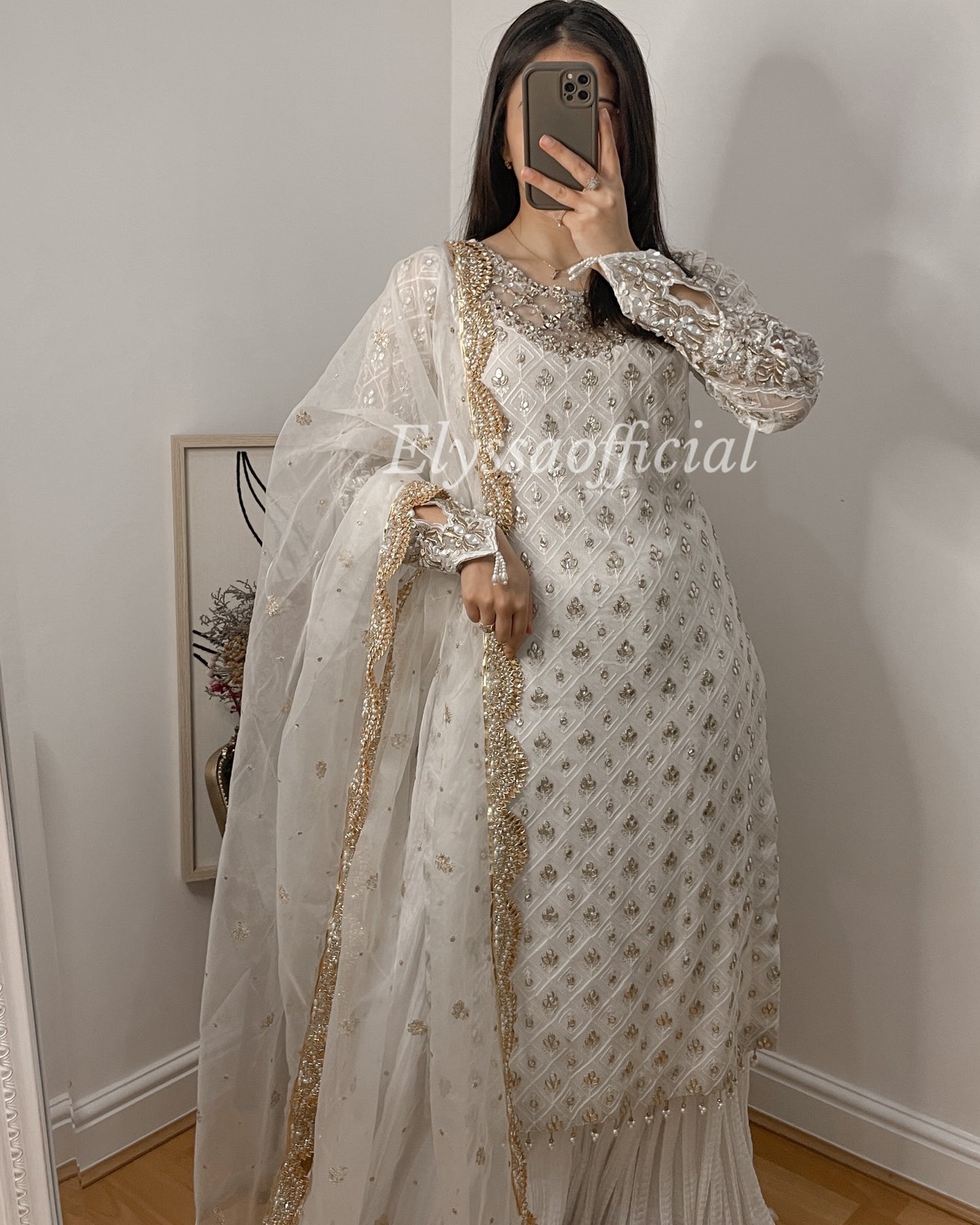 Maahim white 🕊️ PRE ORDER