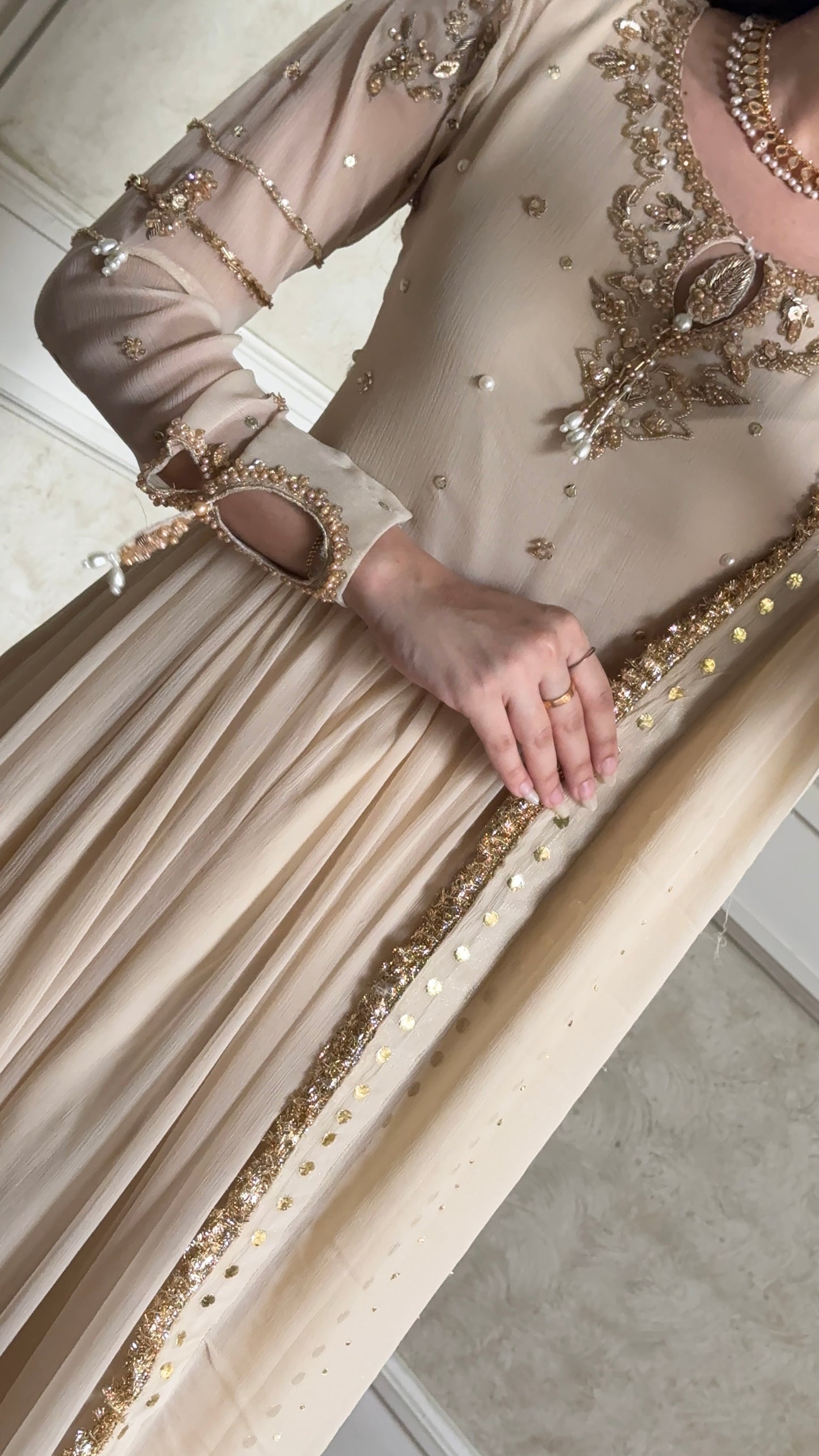 Minaal gold 🕊️ PRE ORDER