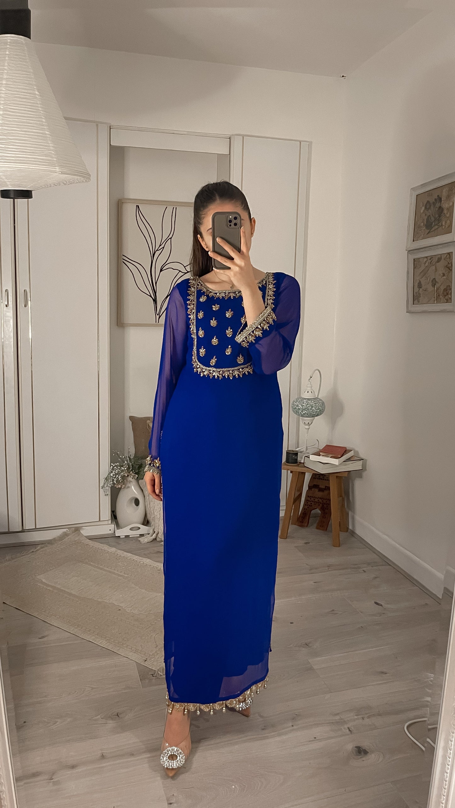 Samreen royal blue 🕊️