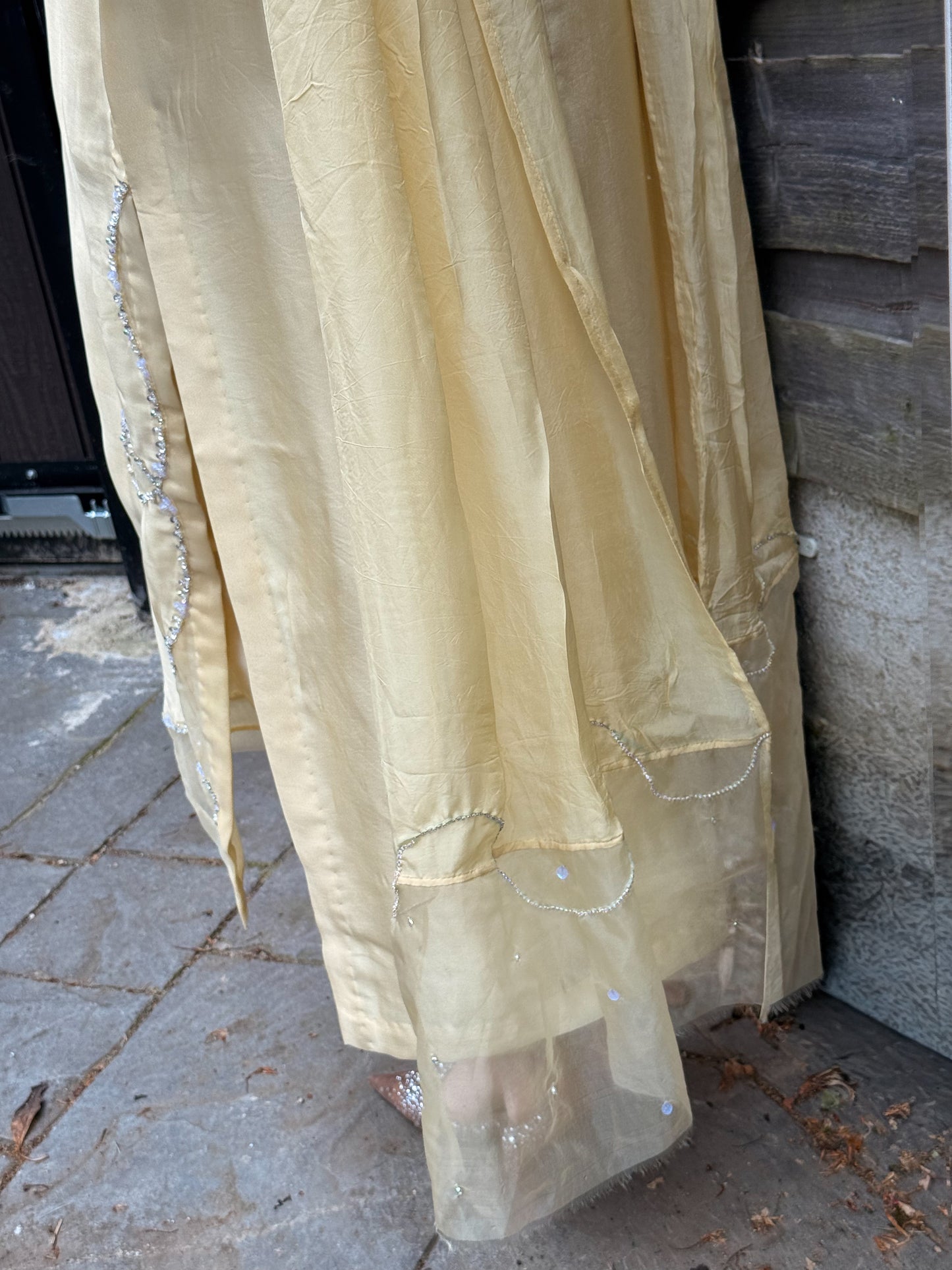 Butter yellow 🕊️ READY TO DISPATCH