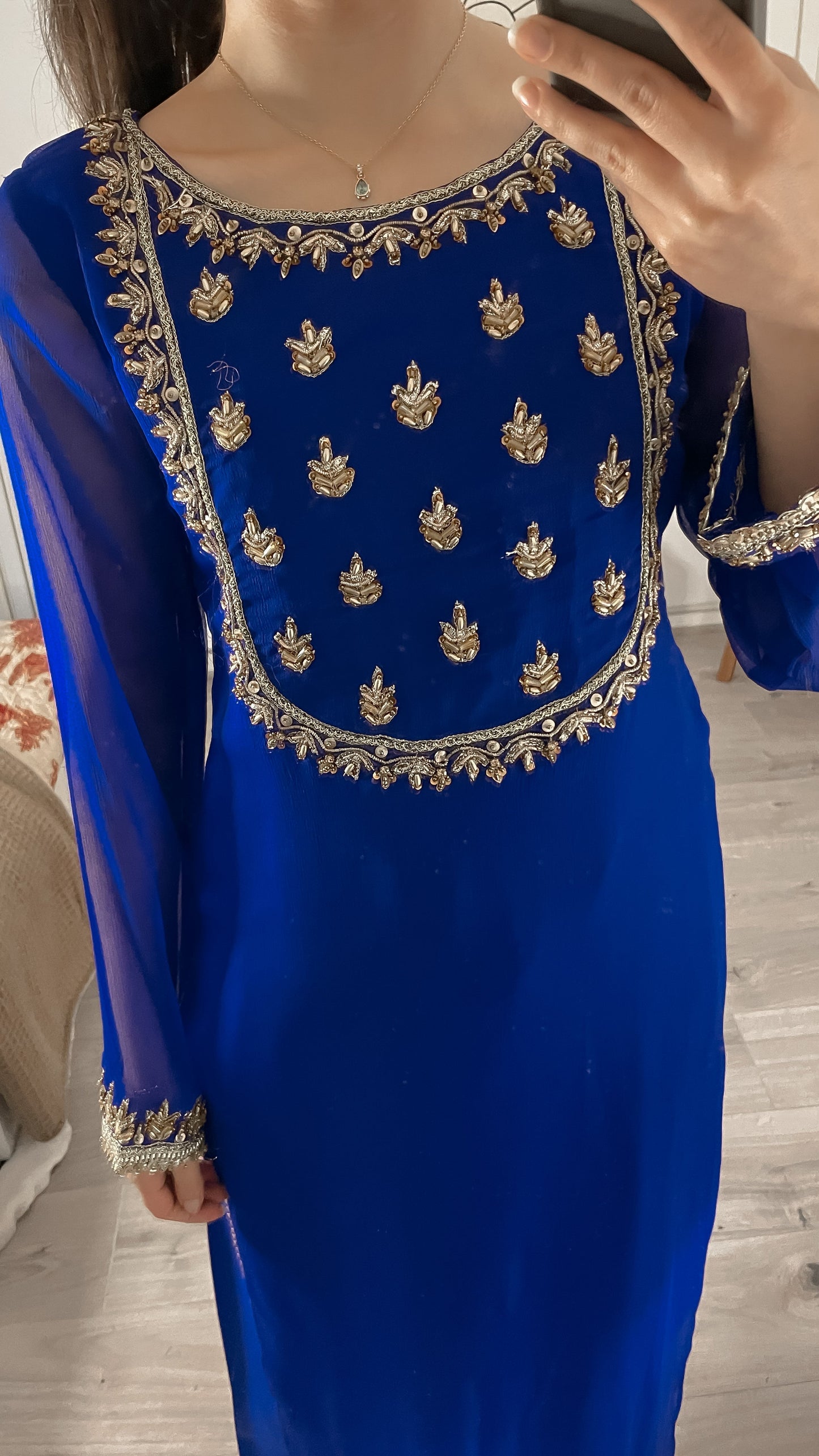 Samreen royal blue 🕊️