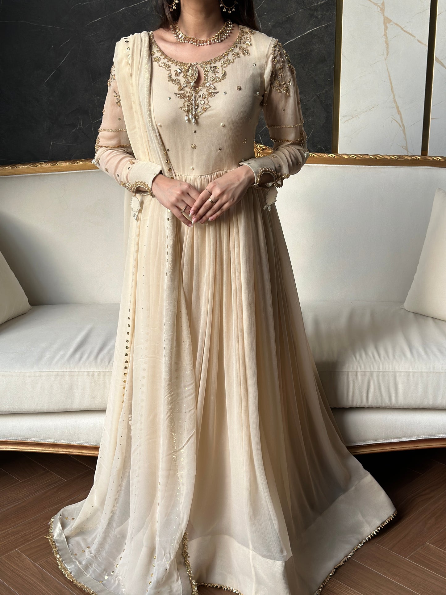 Minaal gold 🕊️ PRE ORDER