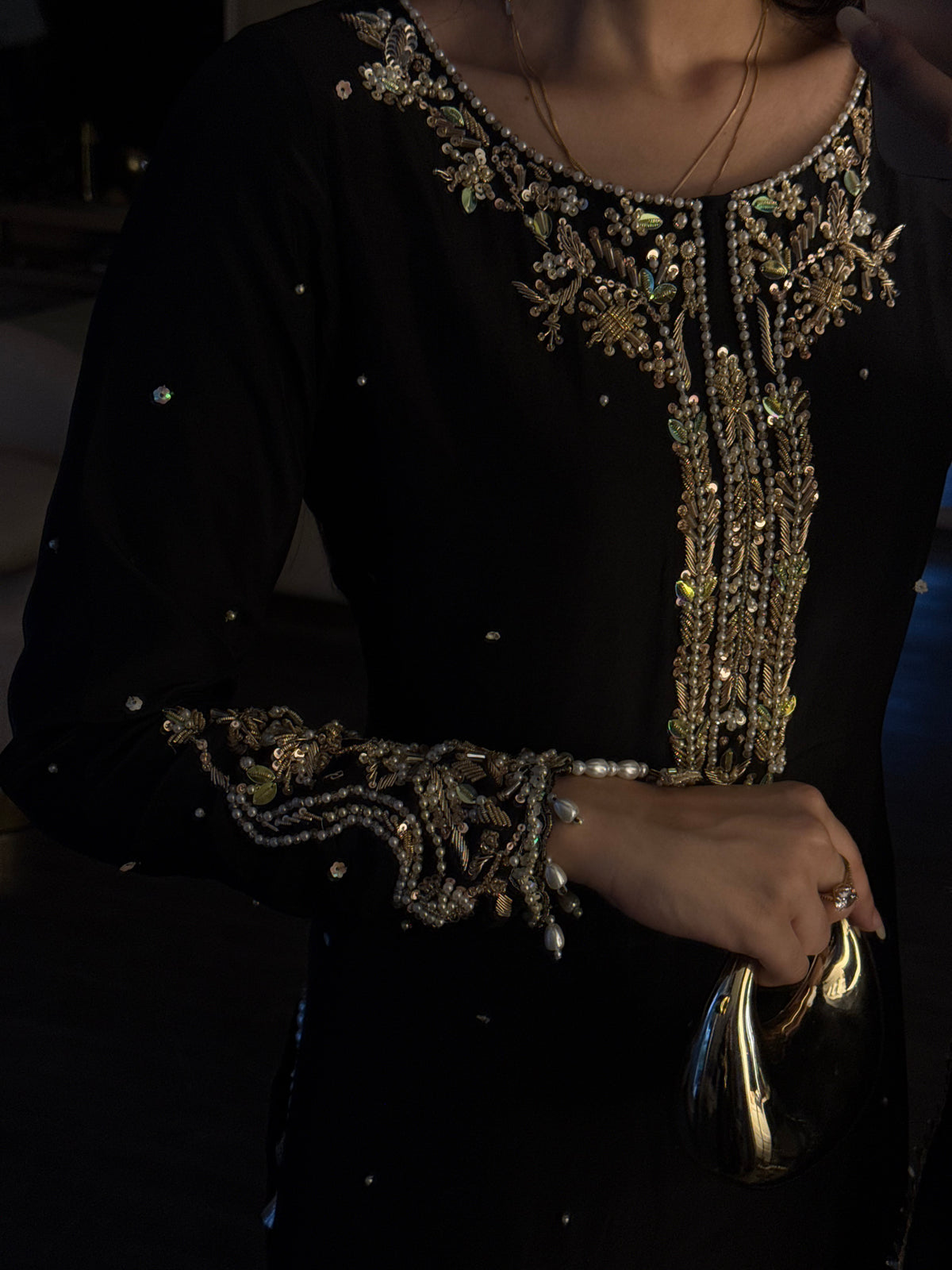 Sehrish black full sleeves 🕊️