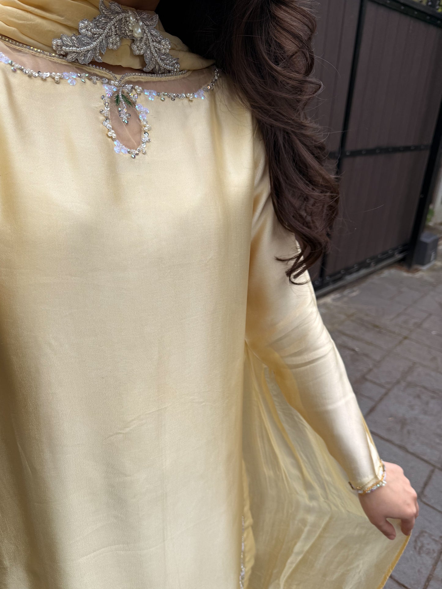 Butter yellow 🕊️ READY TO DISPATCH