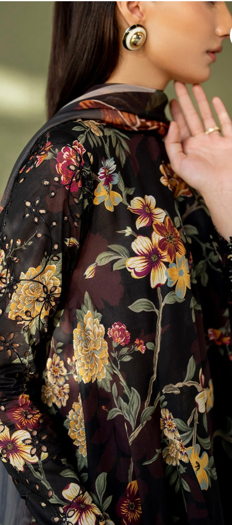 Baroque floral 🕊️ READY TO DISPATCH
