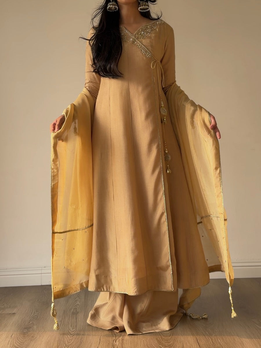 Nayha 🕊️ Butter yellow