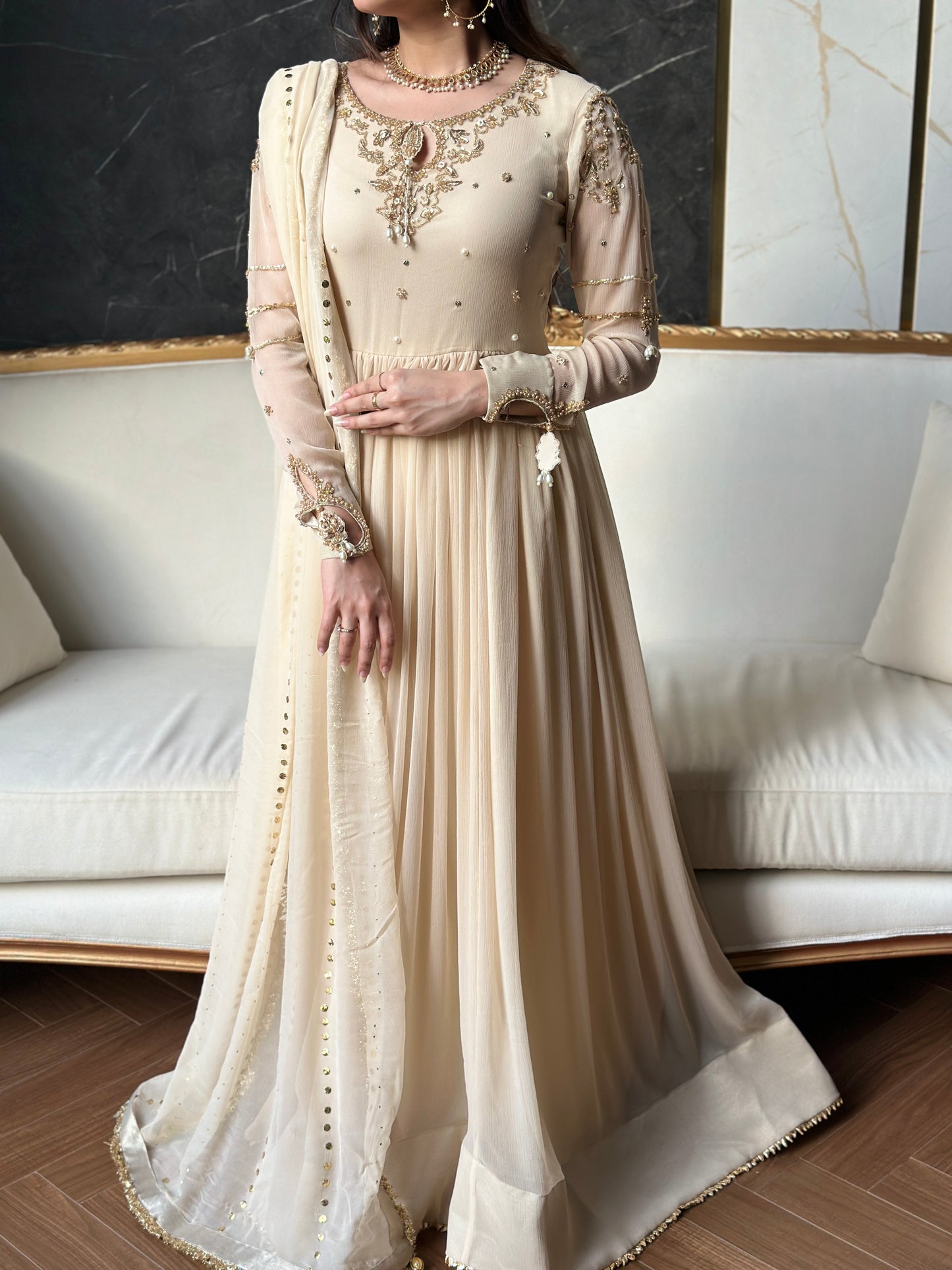 Minaal gold 🕊️ PRE ORDER