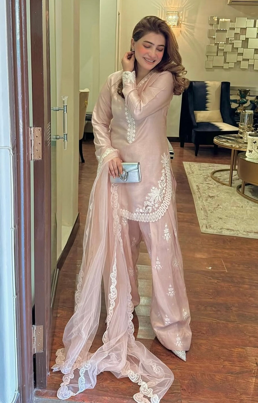 Saira Rizwan Farshi 🕊️ READY TO DISPATCH