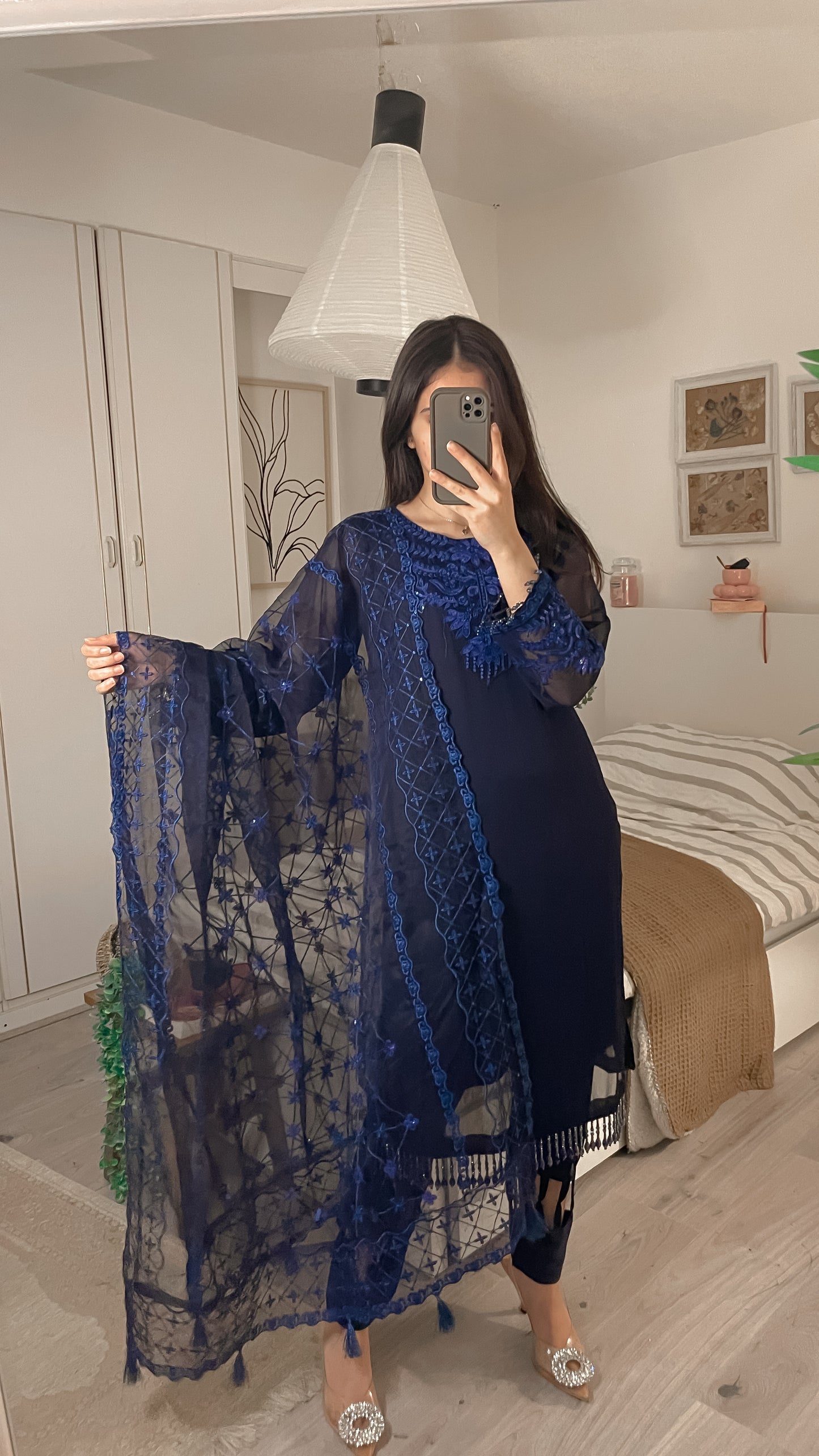 Blue glam 🕊️