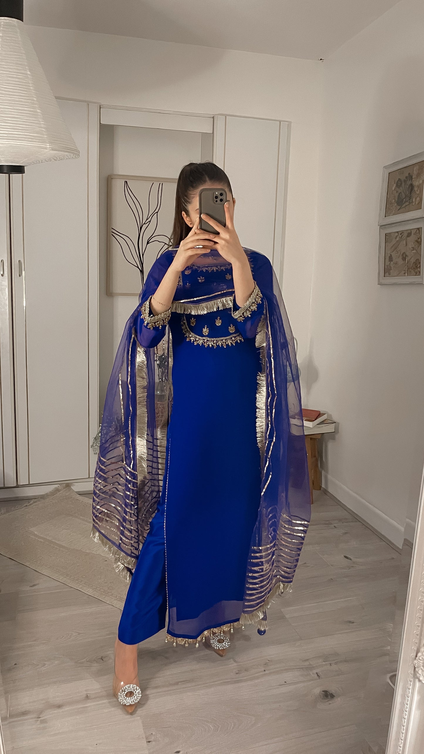 Samreen royal blue 🕊️