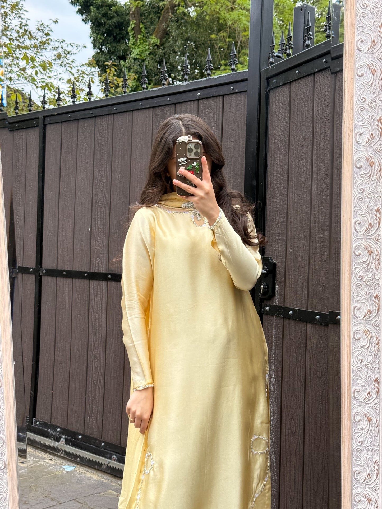 Butter yellow 🕊️ READY TO DISPATCH