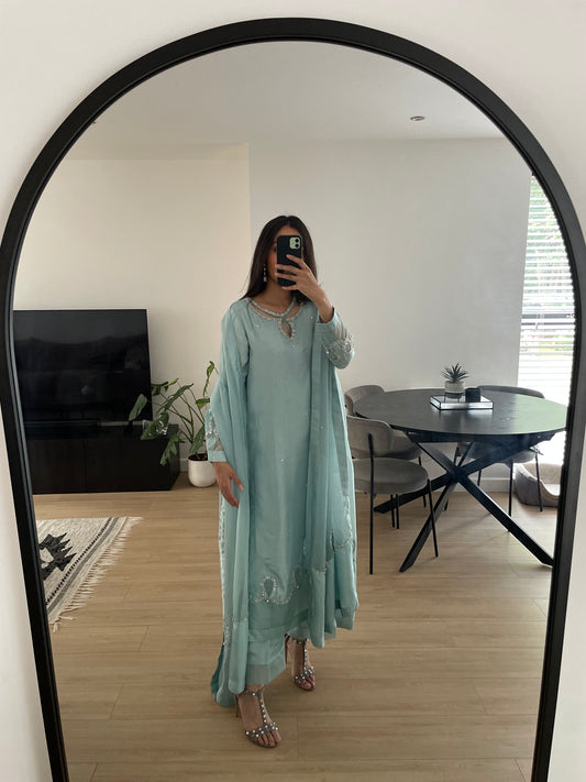 Elan blue 🕊️ READY TO DISPATCH