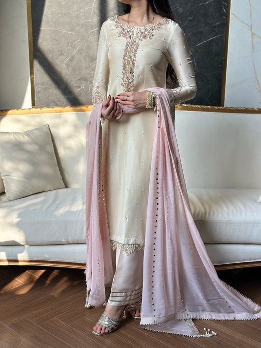 Sehrish Long sleeves 🕊️ PRE ORDER 4 WEEKS DELIVERY