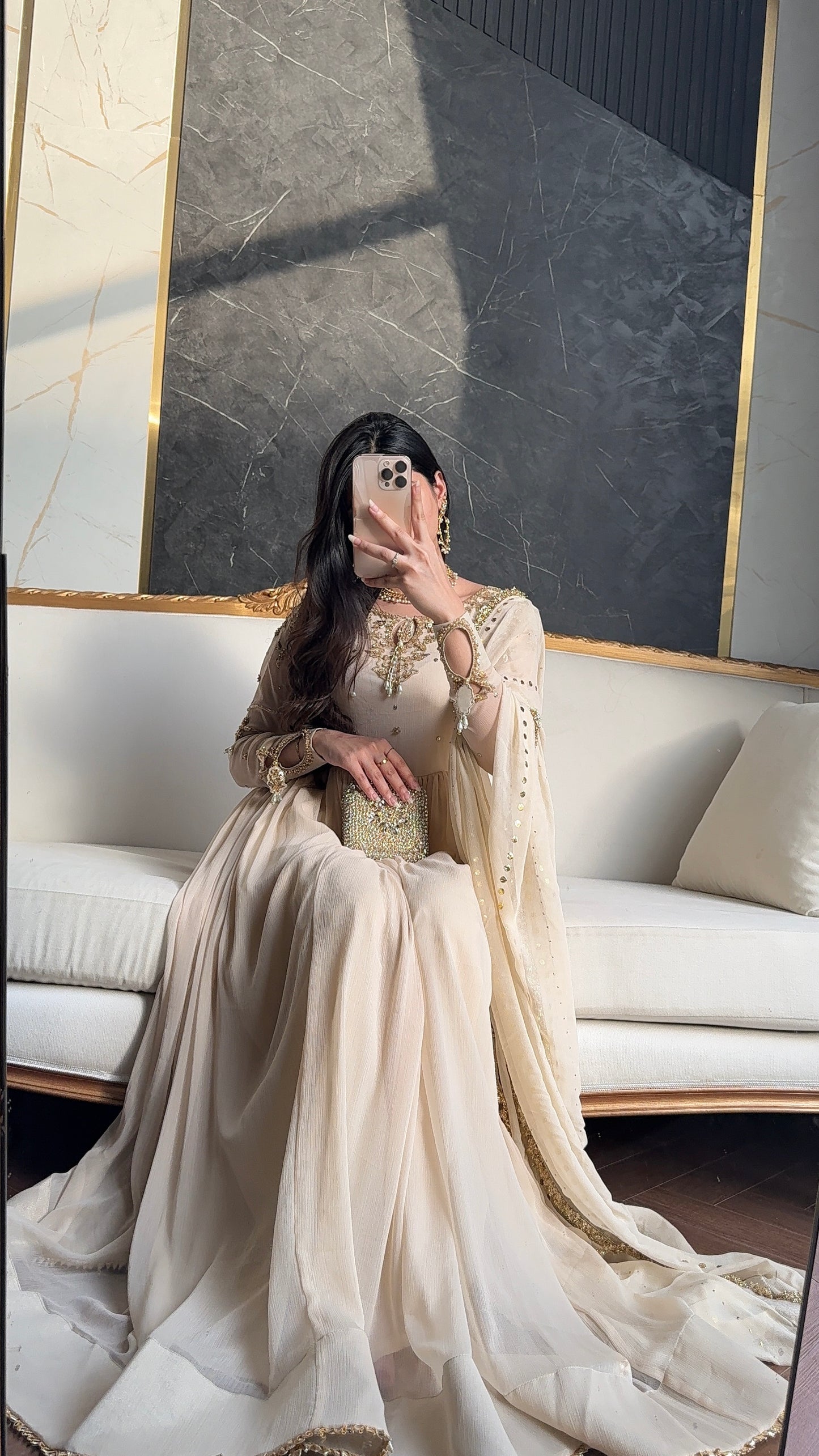 Minaal gold 🕊️ PRE ORDER