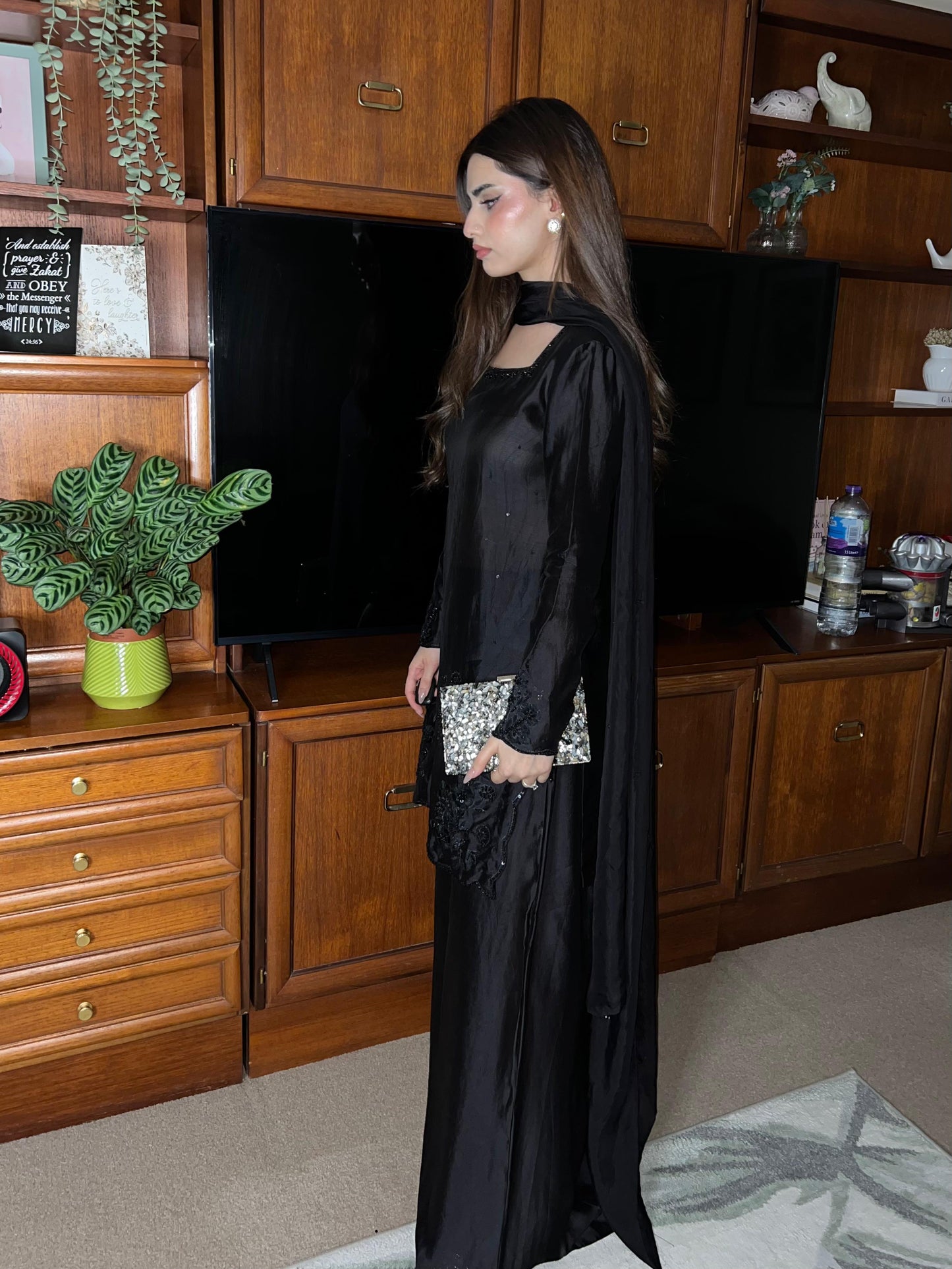 Aruba black 🕊️ READY TO DISPATCH