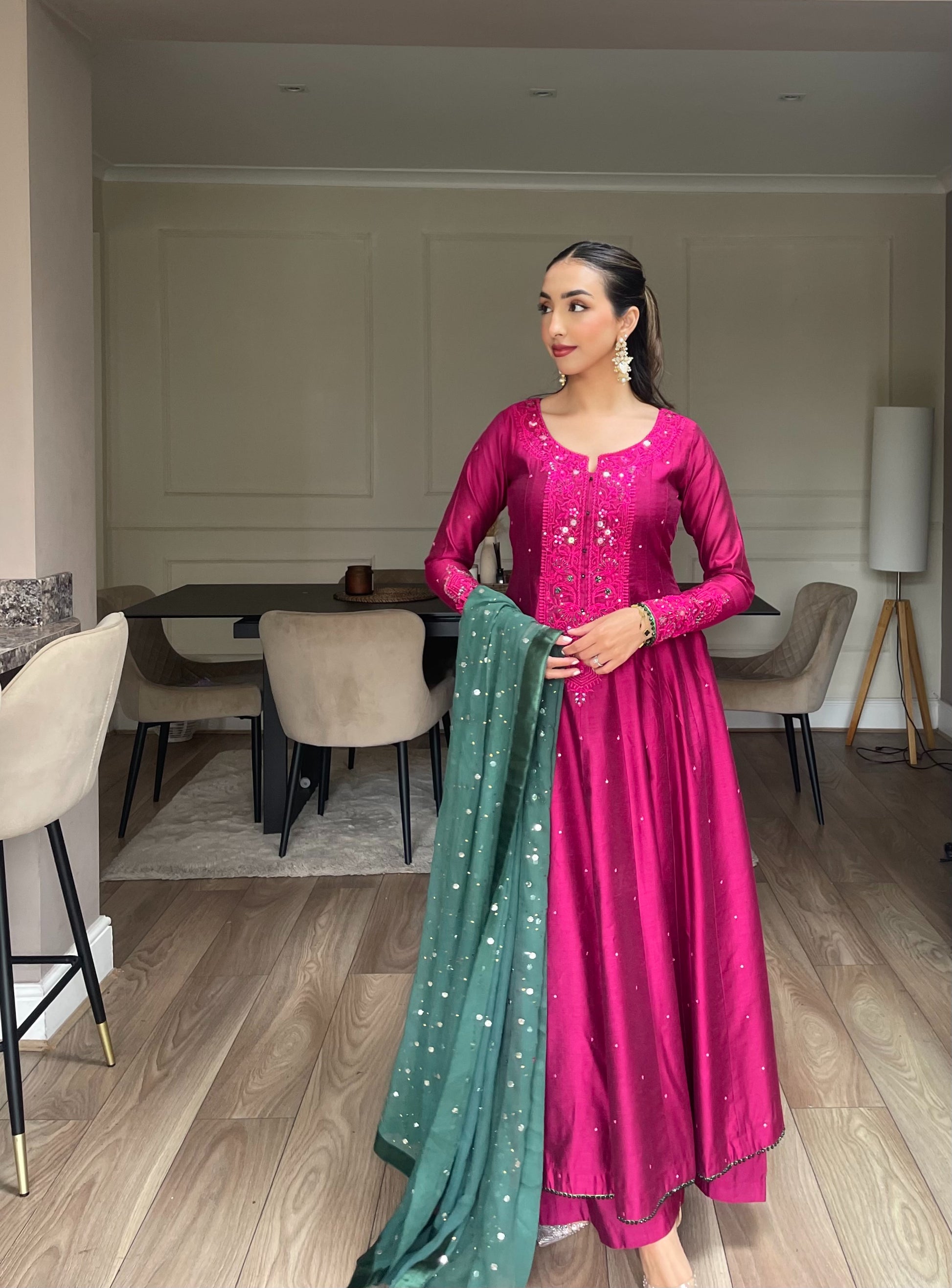 Jaisha 🕊️ PRE ORDER DELIVERY 5 WEEKS