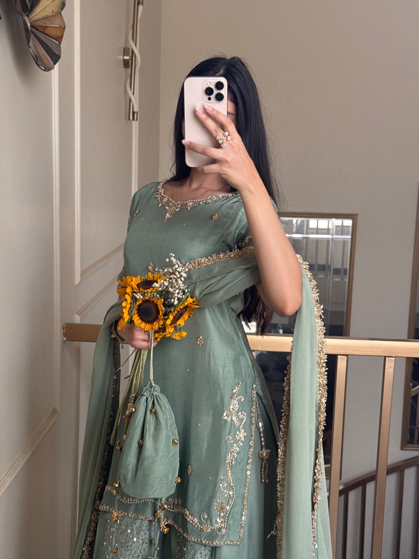 Mehnaz half sleeves 🕊️ READY TO DISPATCH